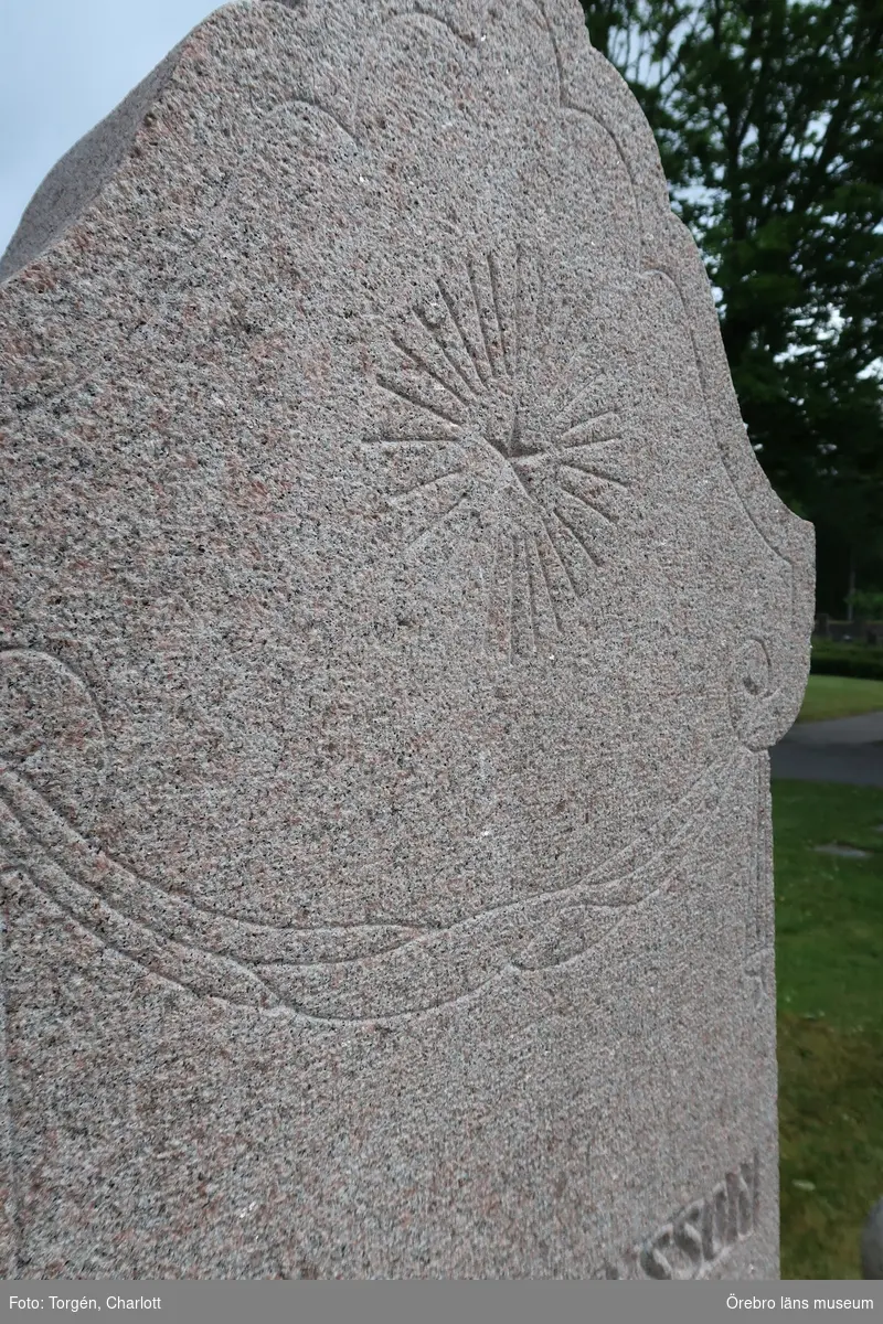 Inventering av kulturhistoriskt värdefulla gravvårdar i samband med upprättade av vård- och underhållsplan för Lindesbergs södra kyrkogård, avseende kulturhistoriska värden.