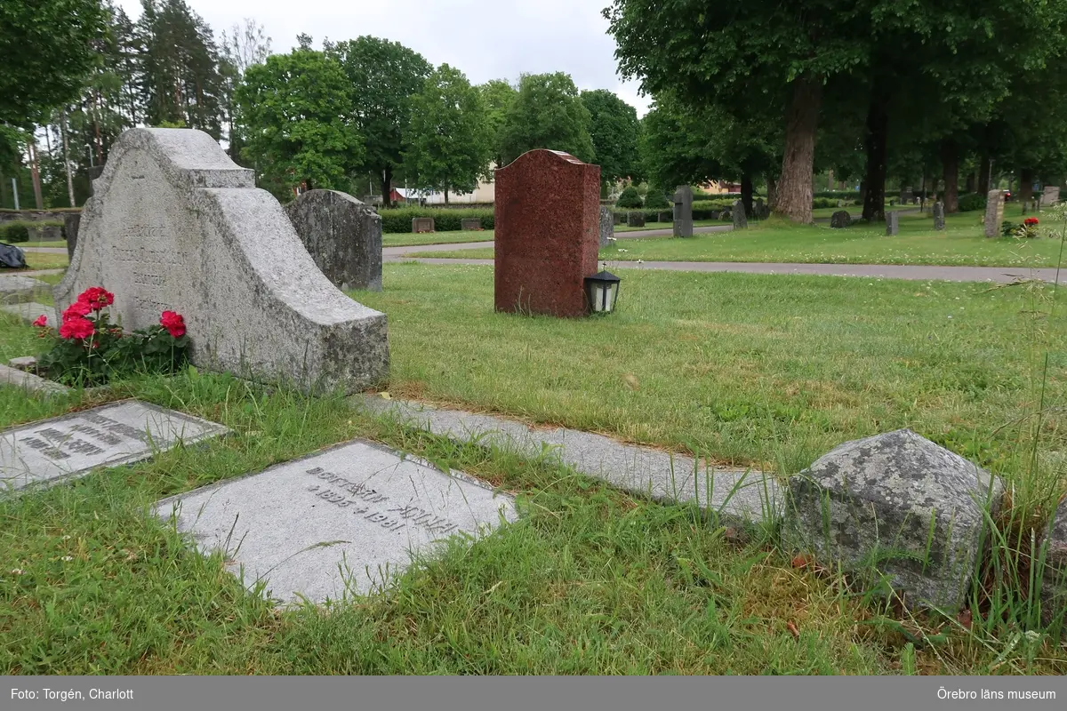 Inventering av kulturhistoriskt värdefulla gravvårdar i samband med upprättade av vård- och underhållsplan för Lindesbergs södra kyrkogård, avseende kulturhistoriska värden.