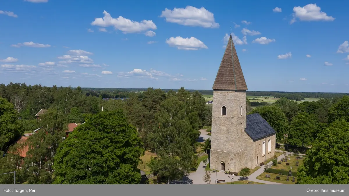 Mosjö kyrka
