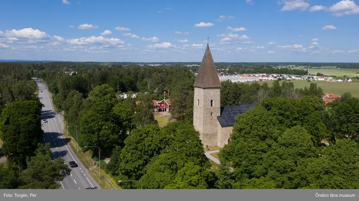 Mosjö kyrka