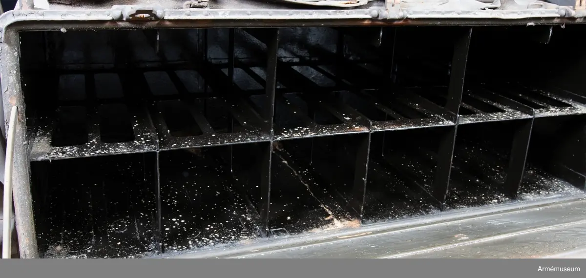 Med tillbehör.
Märkt A 3 ridande batteri Av 3.