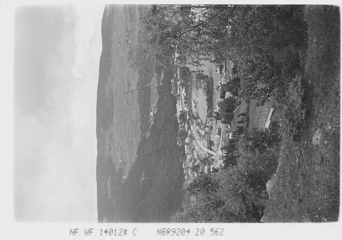 Landskap rundt Fagernes, Nord-Aurdal. Fotografert 1940