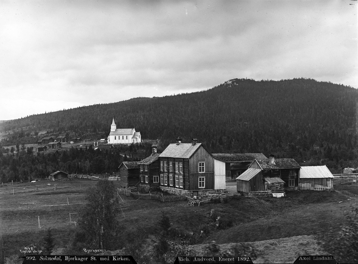 "Prot: Soknedal. Bjerkager St. med Kirken