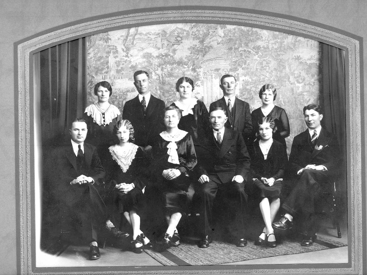 Amerikabilde til Mr & Mrs Krogseng fra Mr & Mrs H. L. Leet
tekst på baksida, se bilde 2