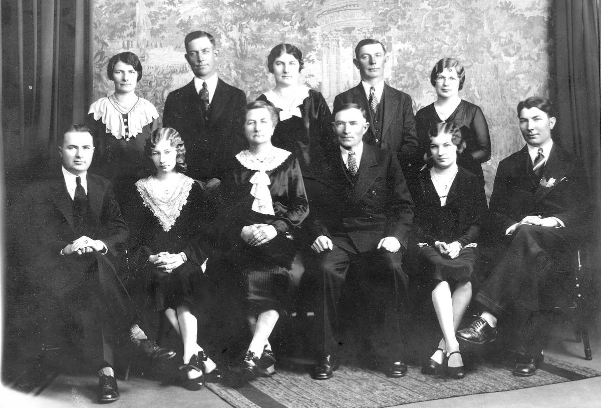 Amerikabilde til Mr & Mrs Krogseng fra Mr & Mrs H. L. Leet
tekst på baksida, se bilde 2