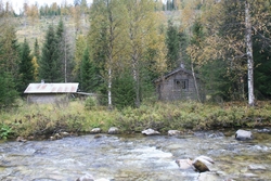 Hanestadnedalen, skogshusvær sør for elva