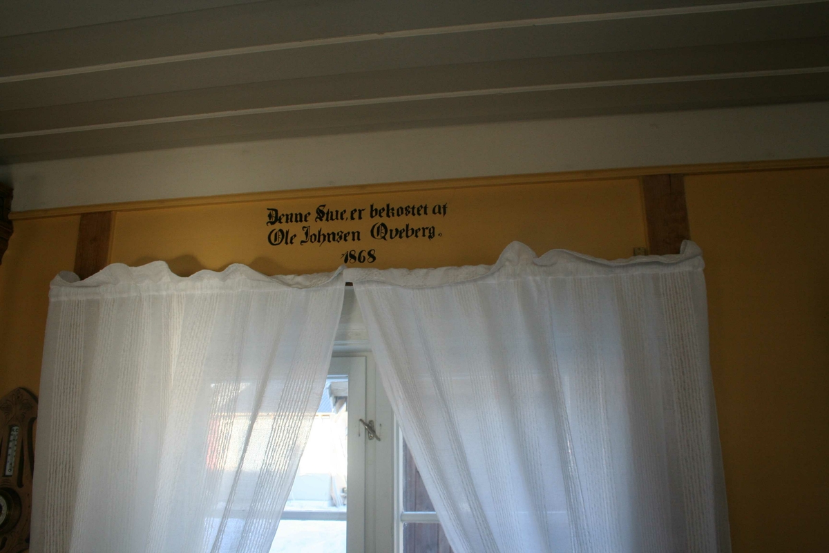 Kveberg Bortistuen panel, vindusomramming