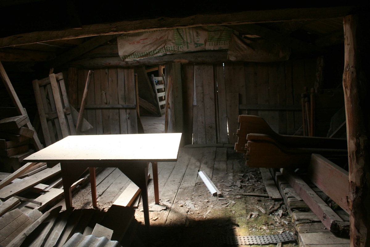 Fjøs, Døllia Einunndalen