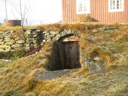Steinkjeller, Sønvisgarden, Narjordet