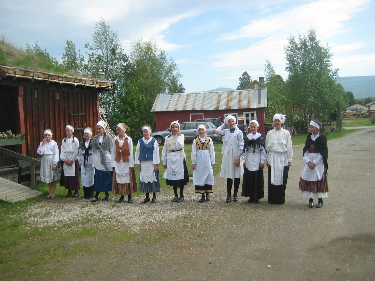 "Gamle Tynset", Butikk