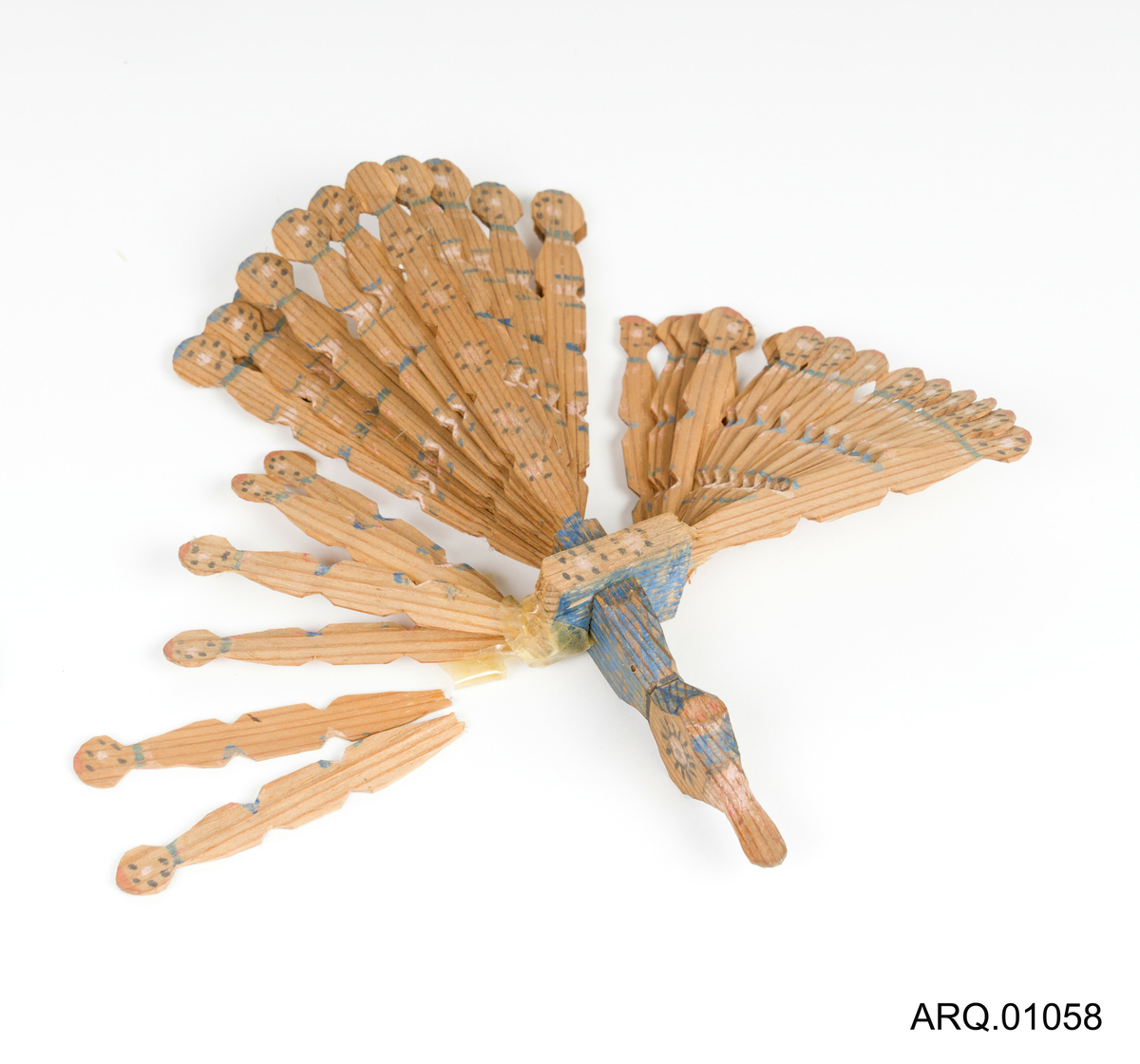 qishloqning etuk yalangoch ayollari