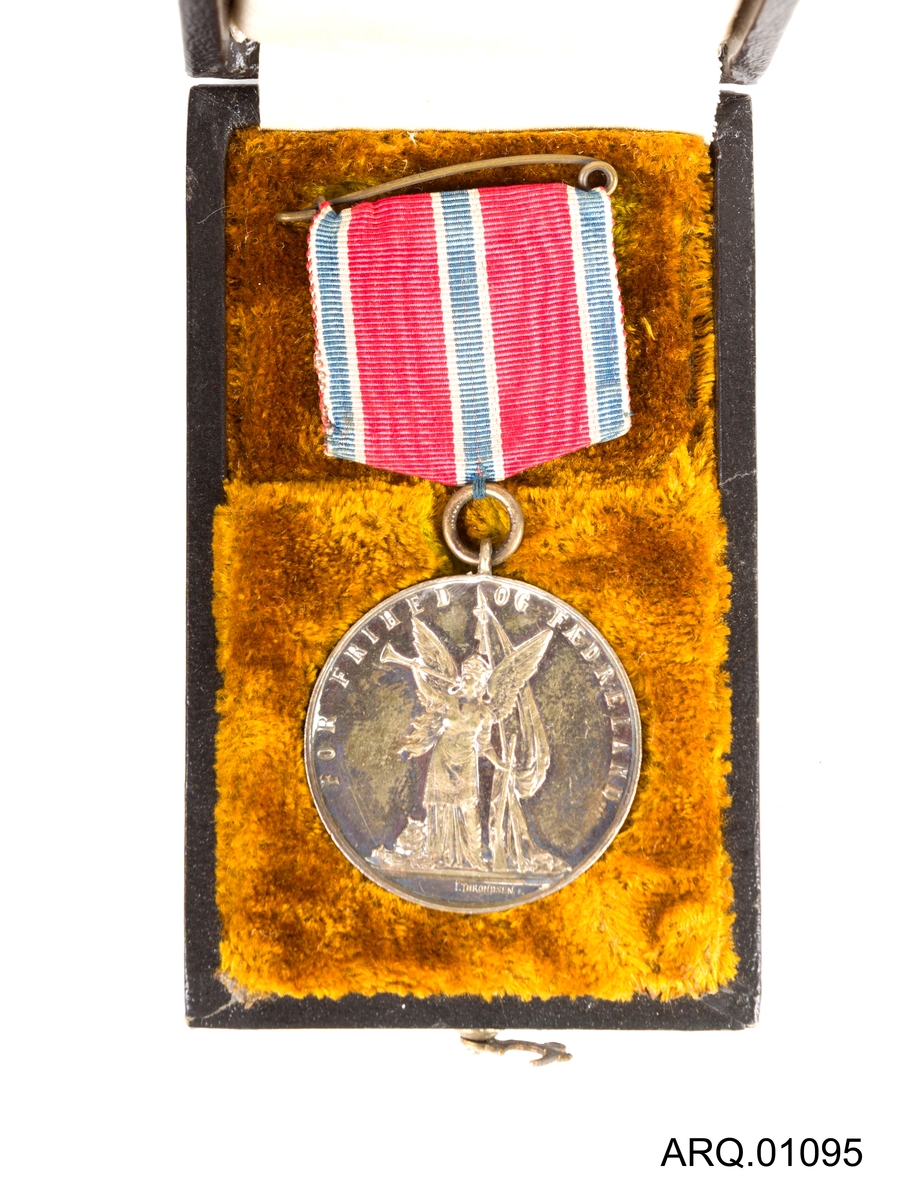 Engel, basun og flagg