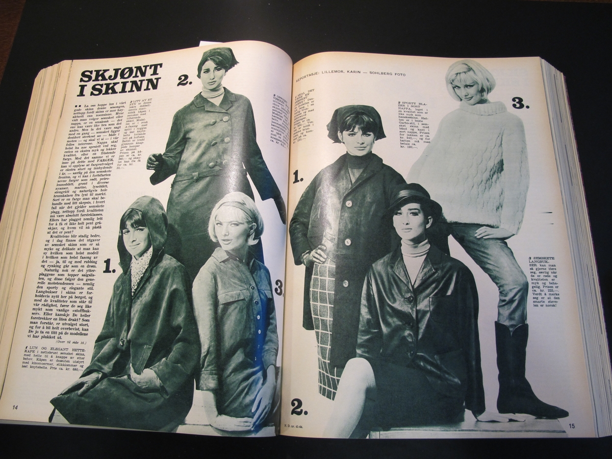 Motefotografi, tre kvinner i skinnklær, 1964.