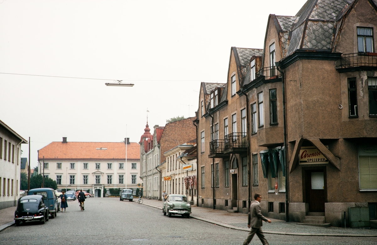 Hörnet Kronobergsgatan - Norrgatan. Wahlströmska huset. Växjö 1963.