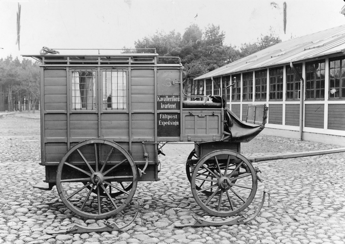 Fältpostexpeditionsvagn tillverkad 1905 vid C A Carlsson & Söner, Stockholms Mekaniska Wagnfabrik.