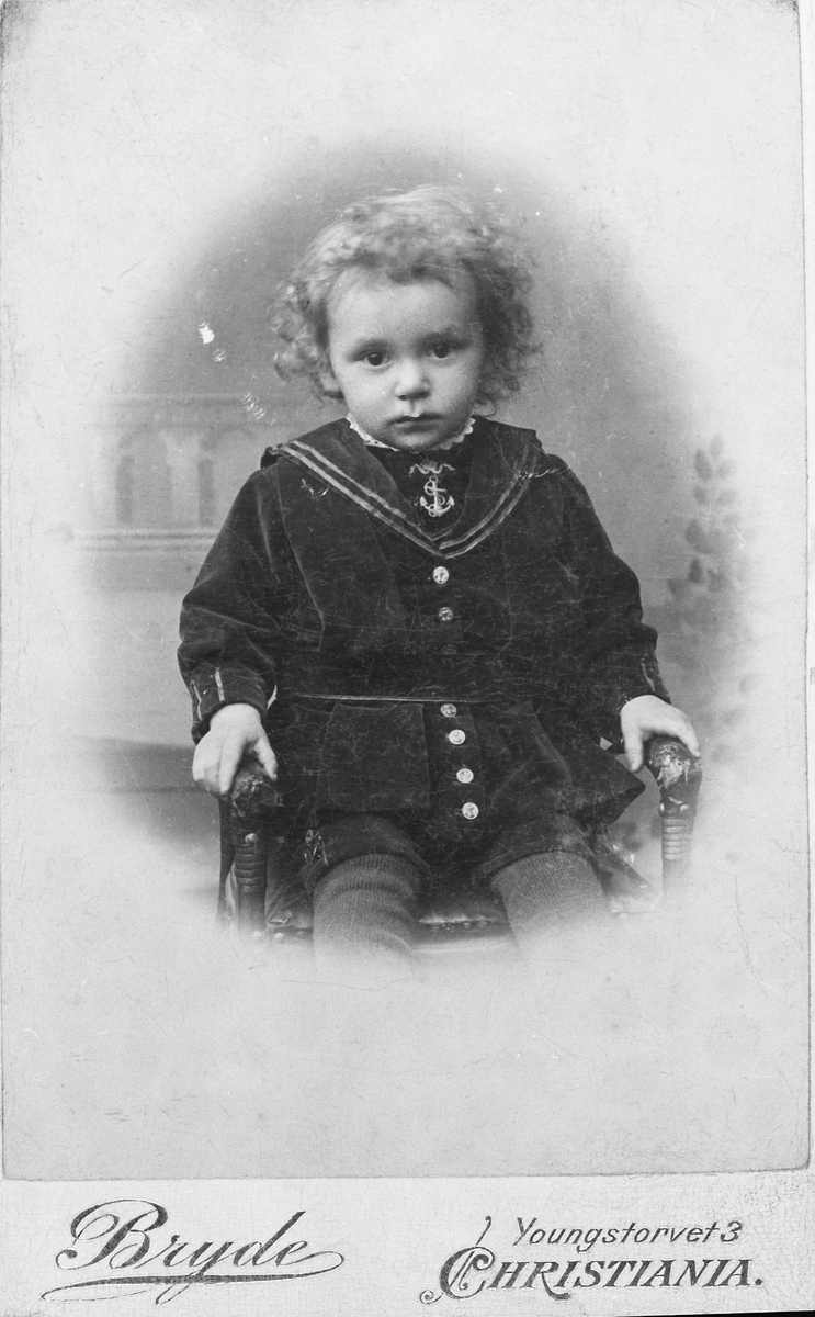 Portrett av liten hjerteknuser