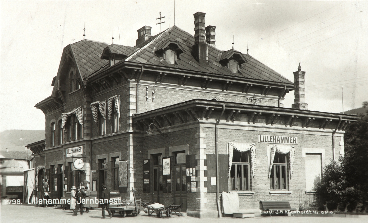Lillehammer jernbanestasjon, postkort.
