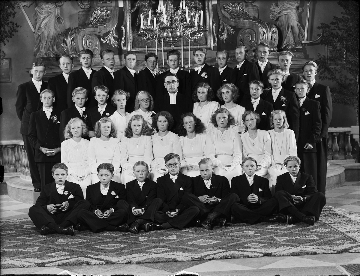 Konfirmander, Börstils kyrka, Uppland 1949