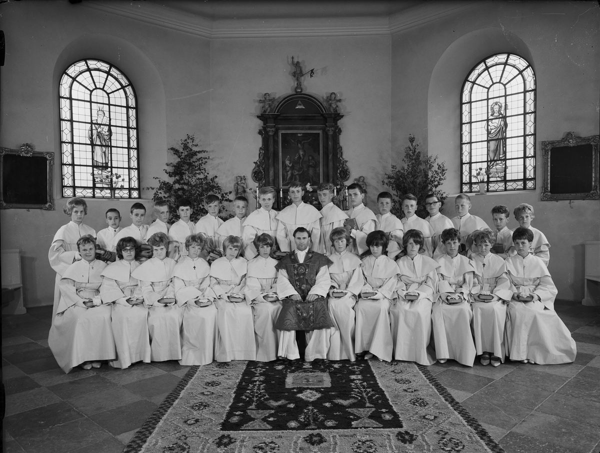 Konfirmander, Östhammars kyrka, Uppland 1963