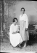 Kvinna och Elsa Sjöström från Skäfthammar socken, Uppland 1922