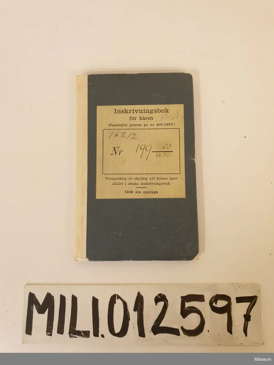 Inskrivningsbok, 54 sidor, med tillhörande minneslista och terminslönebok.