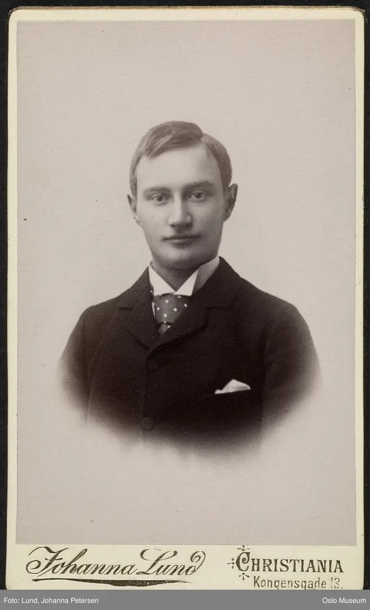 portrett, mann, vignettert brystbilde