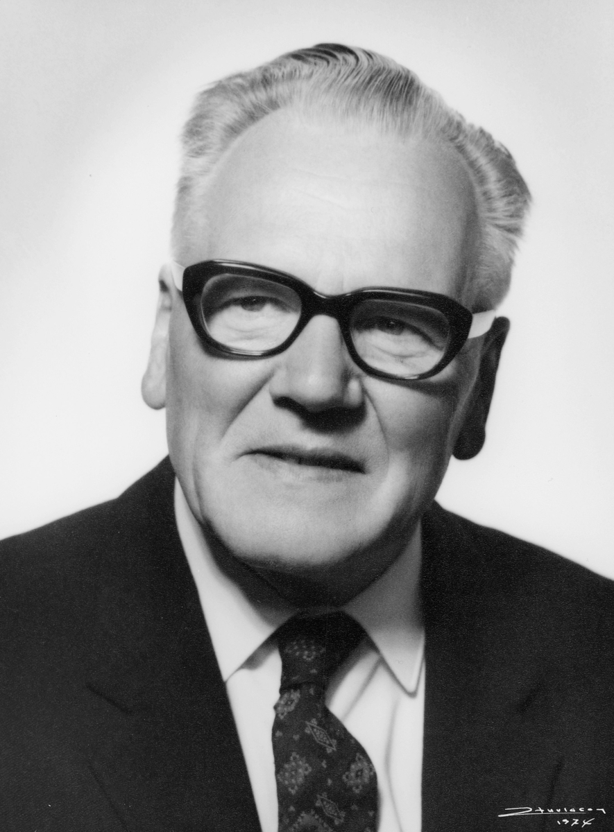 postmester, Aspelund John Lorang, portrett