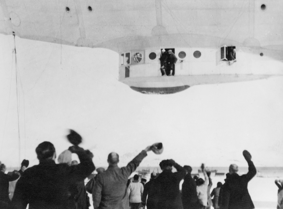 Luftskipet Norge, Svalbard, mennesker, i lufta, Nobile, Hj.Riiser-Larsen, Gottwaldt