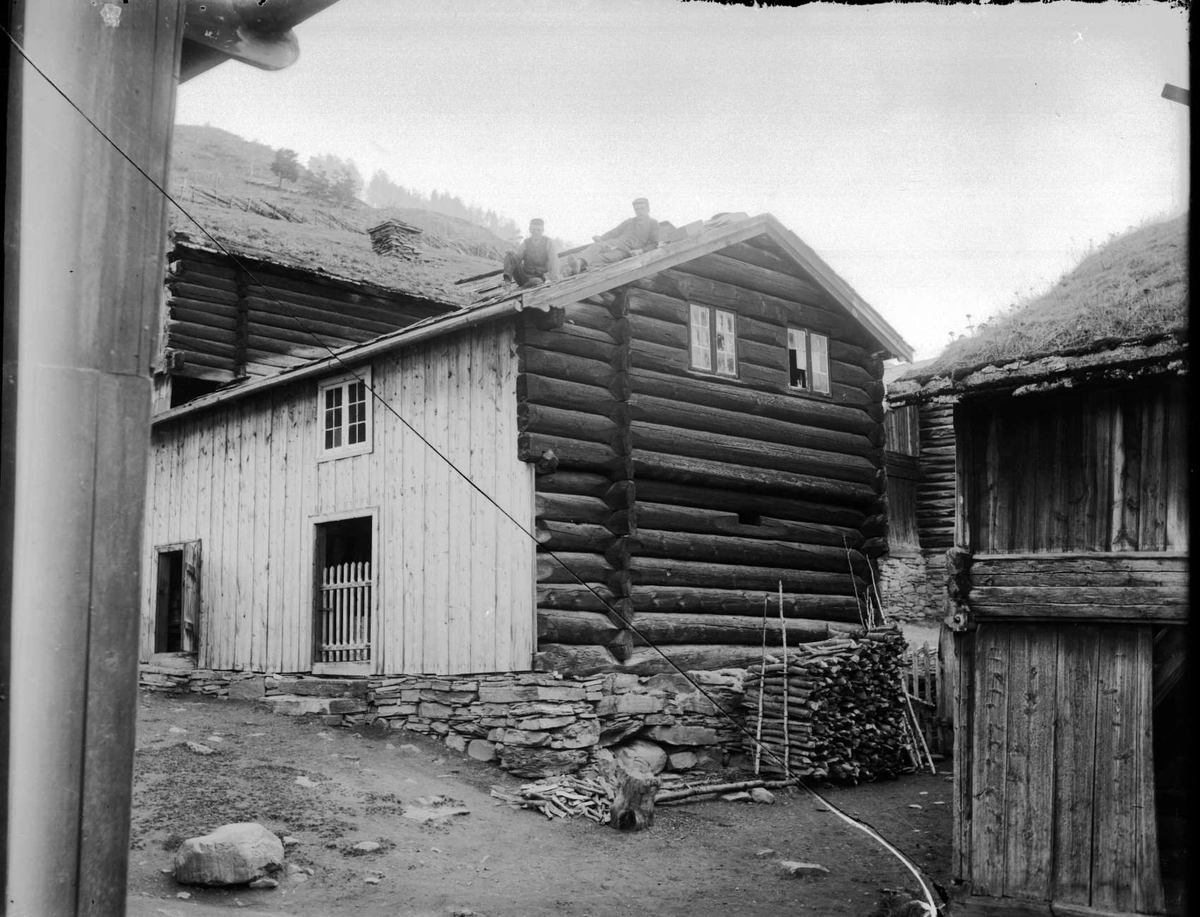 Kort.: N.Fron. 29.04.1902. Peer Gynt loftet , Hågå. Loftet står i dag på Maihaugen