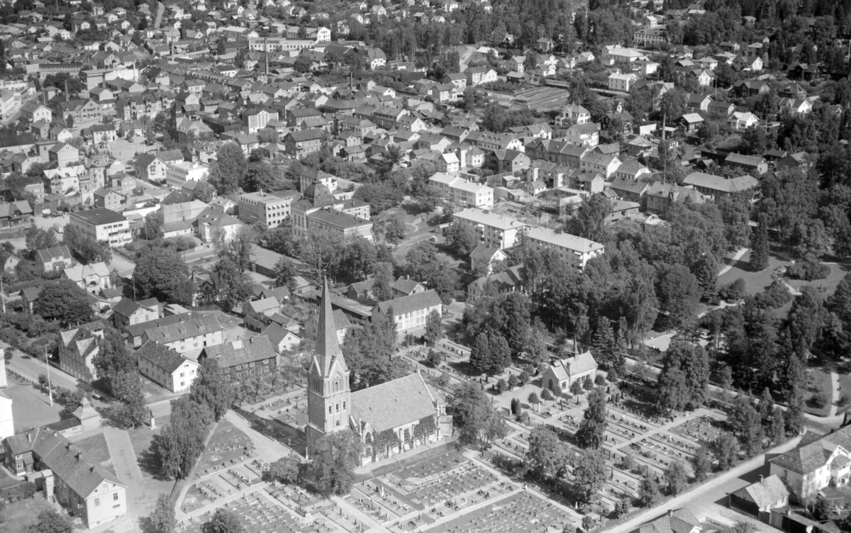 Flyfoto, Lillehammer, Lillehammer kirke, Søndre Park,