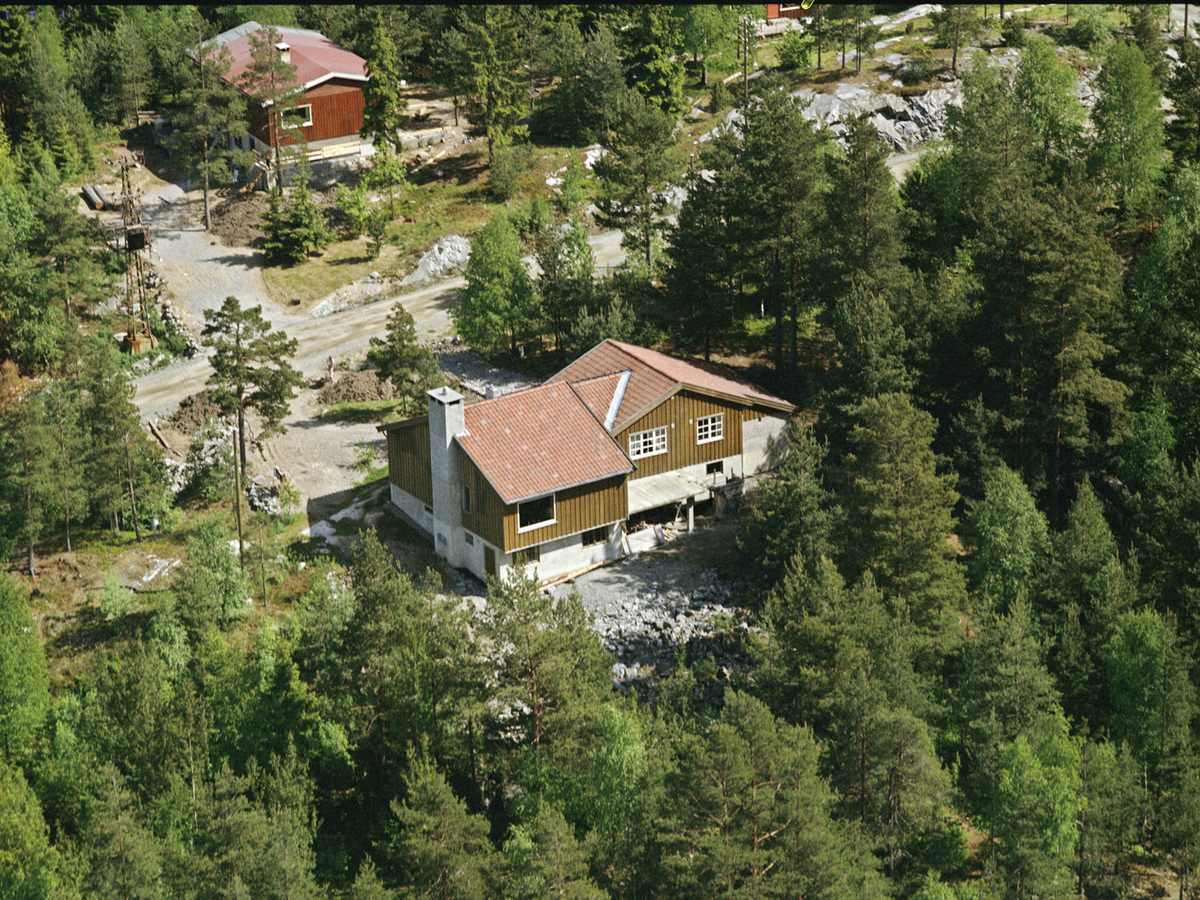 VILLABEBYGGELSE I RØDSTENVEIEN