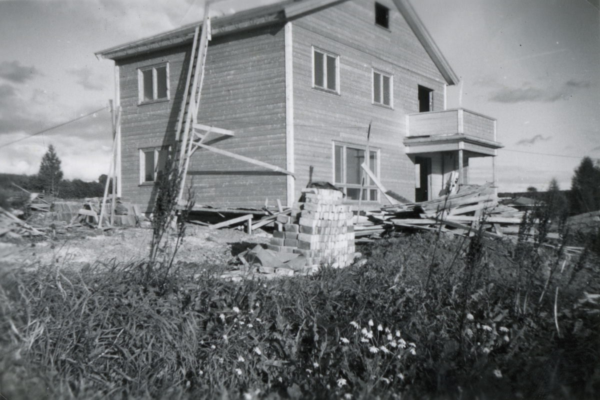 Husbygging i Sundet tidlig på 1950-tallet.