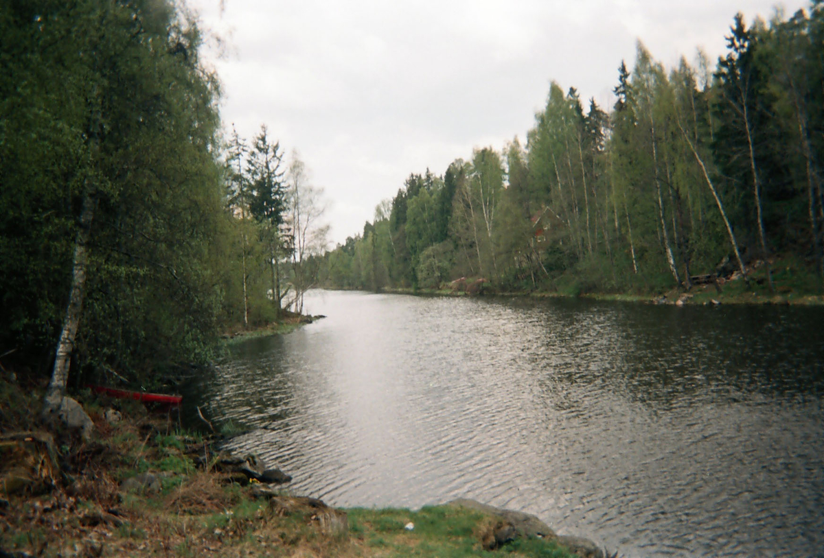 Motiv fra Lørenskog.
Utsikt langs Langvannet.