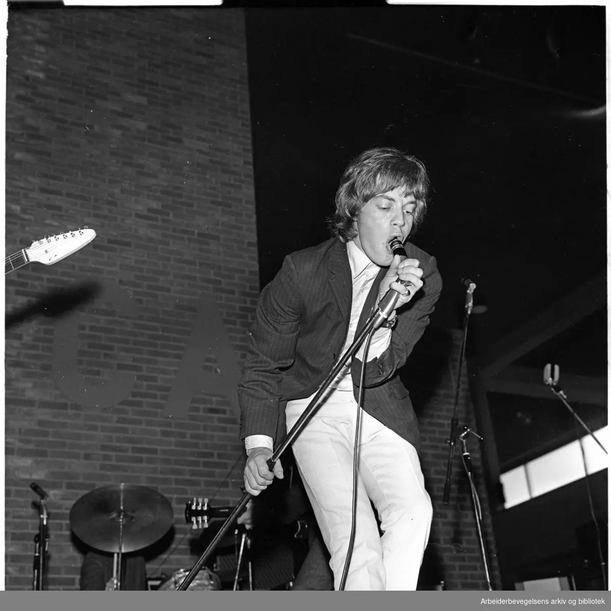 The Rolling Stones spiller på Sjølyst,.24. juni 1965..Mick Jagger
