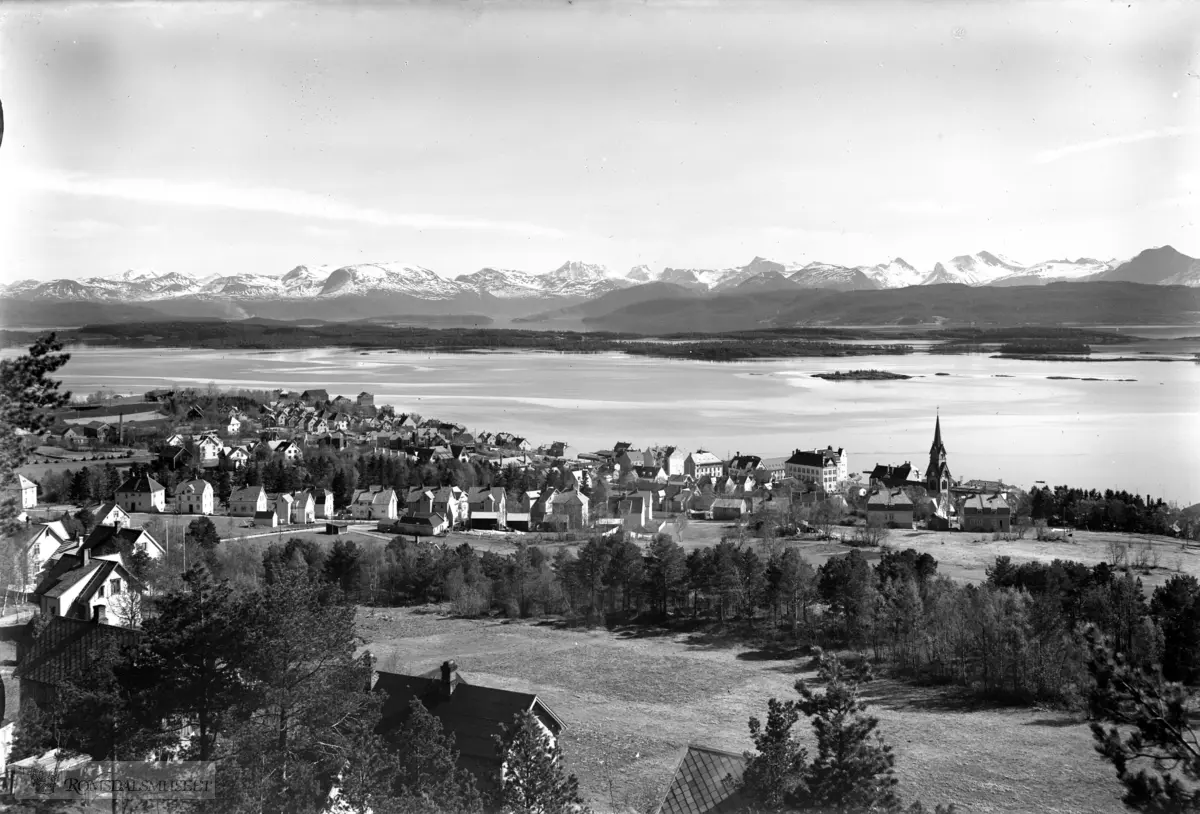 Molde sett fra nord vest, Molde sett fra "Sivert i Lia".