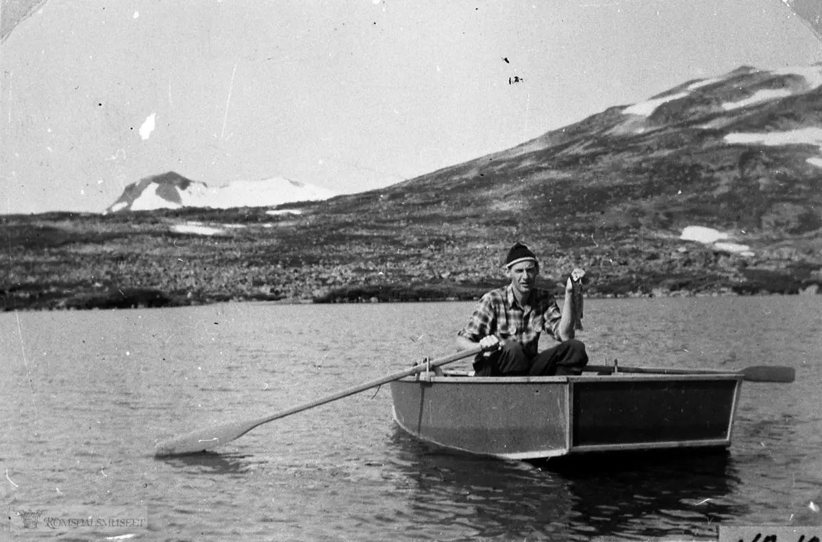 Fisking i Fossafjell-tjønna.