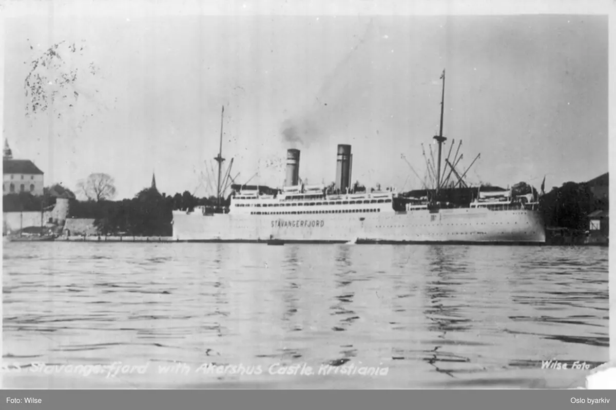 Amerikalinjens tredje skip, DS Stavangerfjord, i trafikk fra 1918. Postkort.