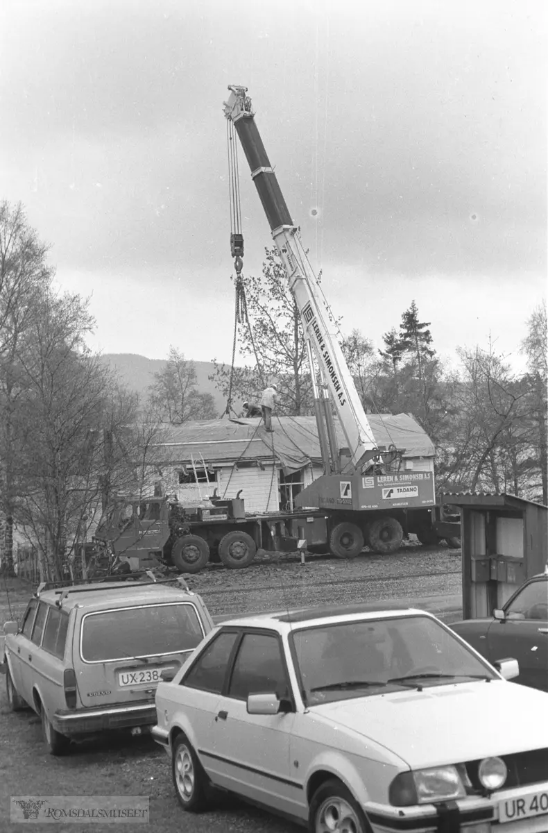 Skjærslia ved Skjerså. Soar bedehus. gnr 44. bnr3.(se Romsdalsmuseets årbok 1992, side 41)