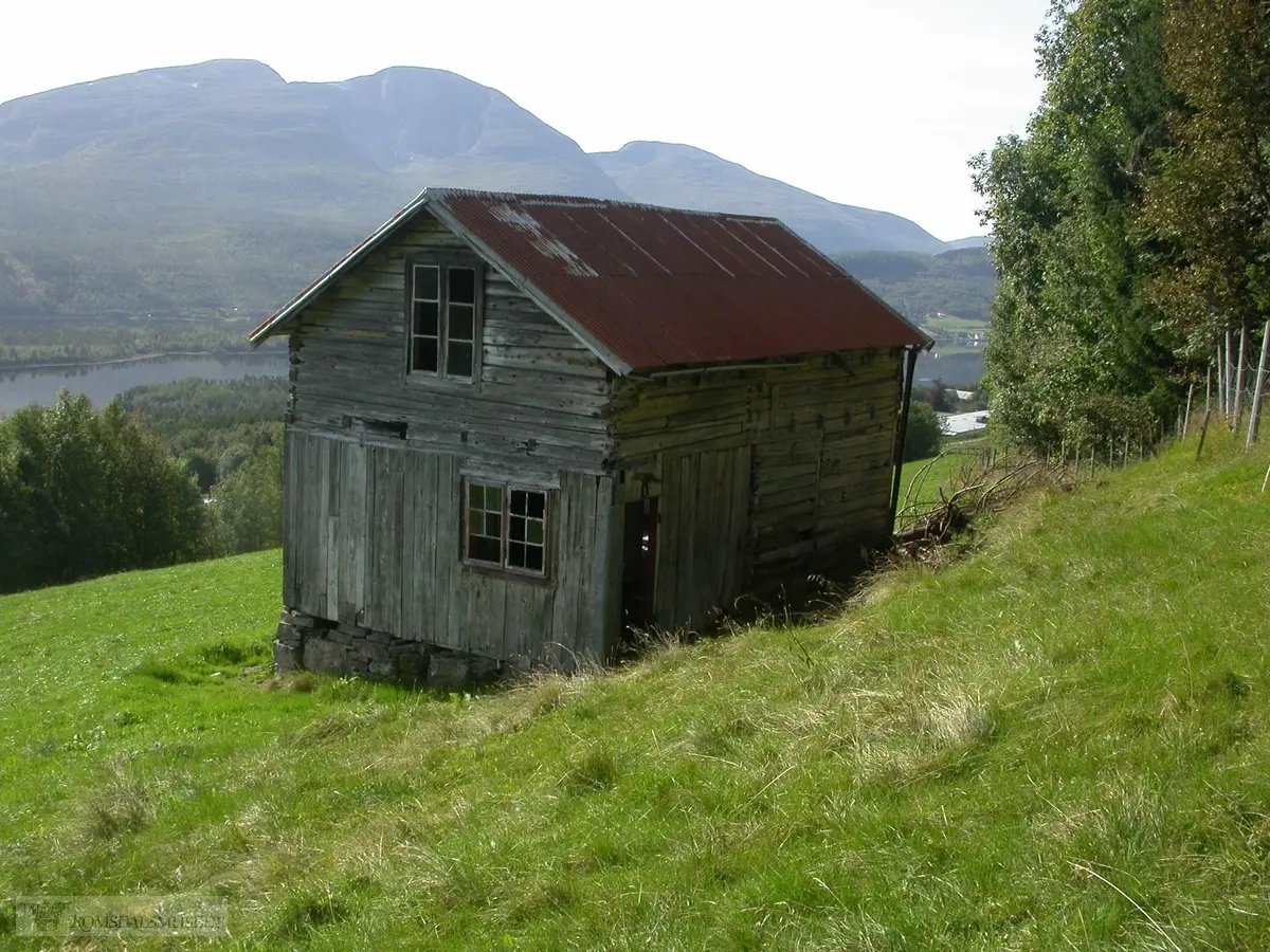 "Haugen" under gard nr 71 Skalle.