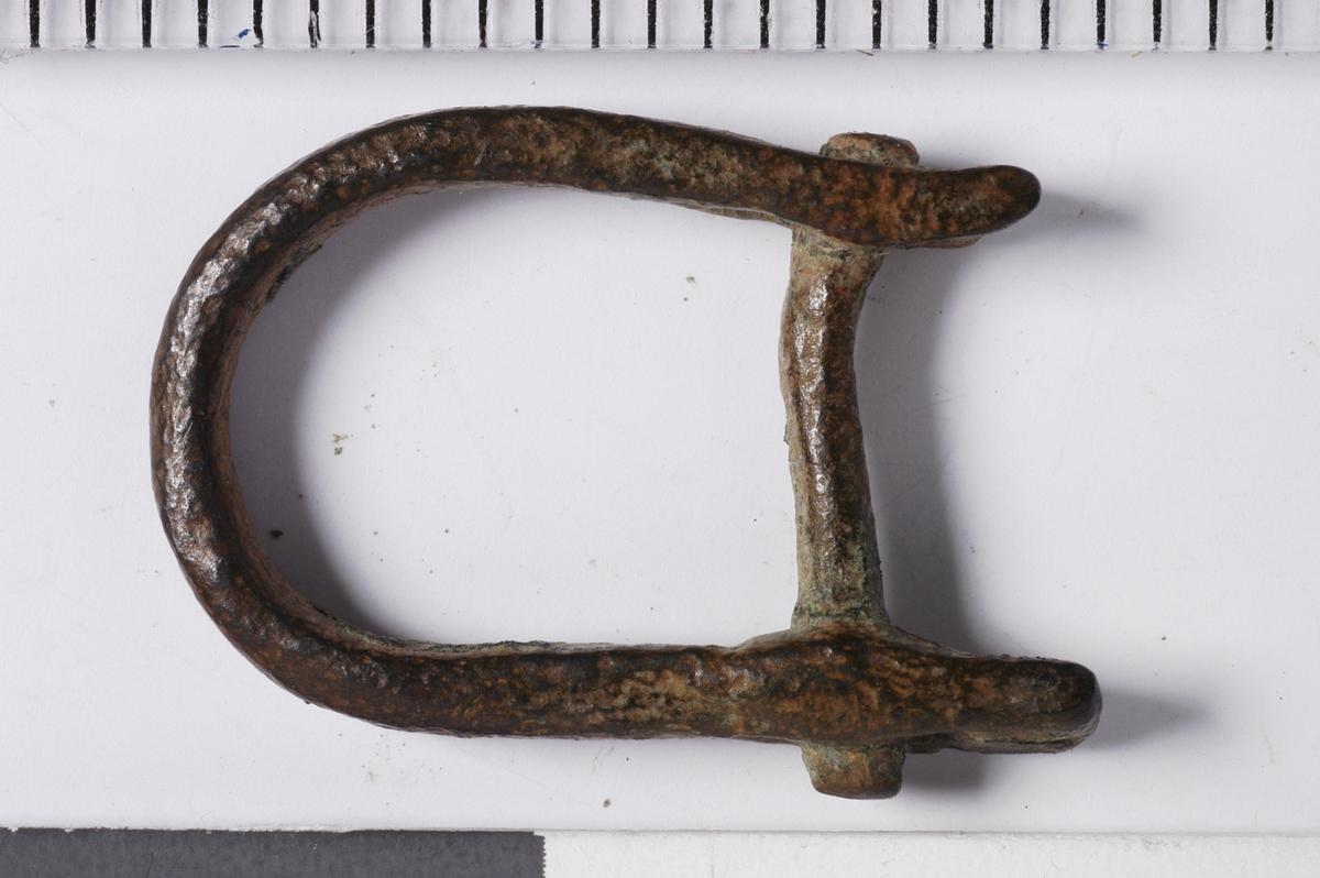 MALV: L. 17 MM, B. 11 MM. B. PÅ METALL 3 MM