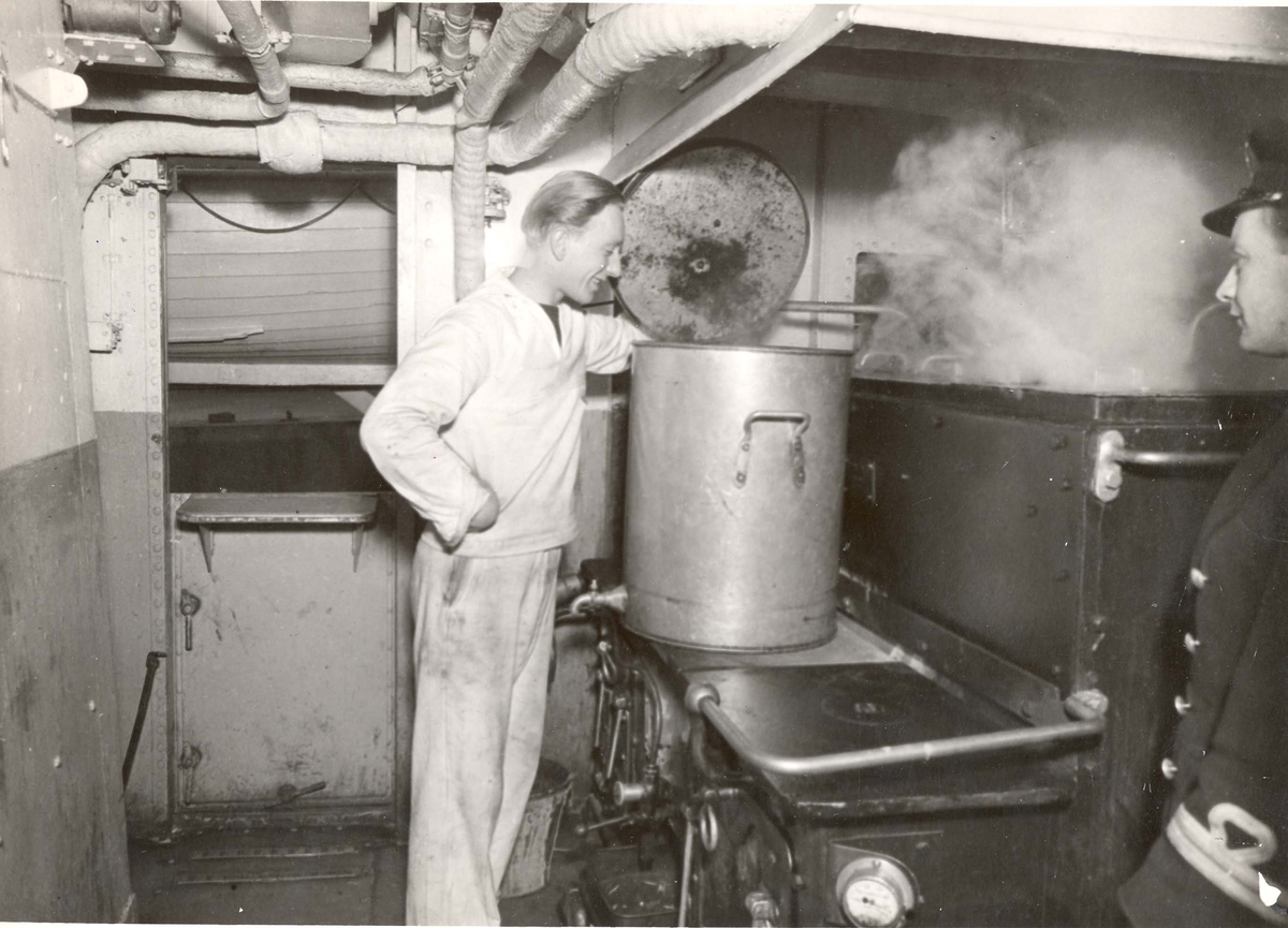 Fra byssa på S-klasse jager