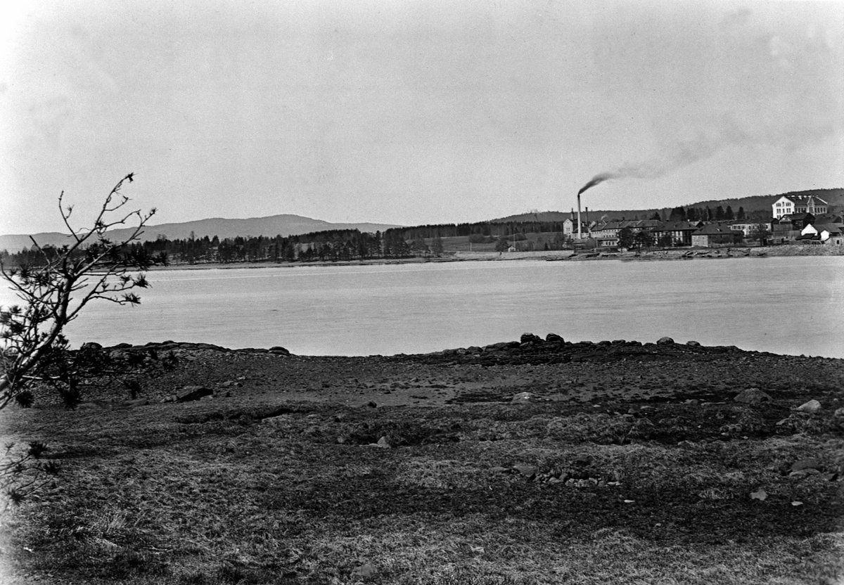 Hamar by, Høiensalodden, Storhamarstranda, Melkefabrikken. Vestbyen, Hamarbukta, Koigen, sett fra Tjuvholmen, 