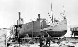 Hamar, D/S Skreia under ombygging med en forlengelse, beddin