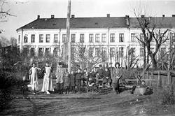 Hamar, Barn i Strandgatehagen,Strandgateparken, Strandgata 5