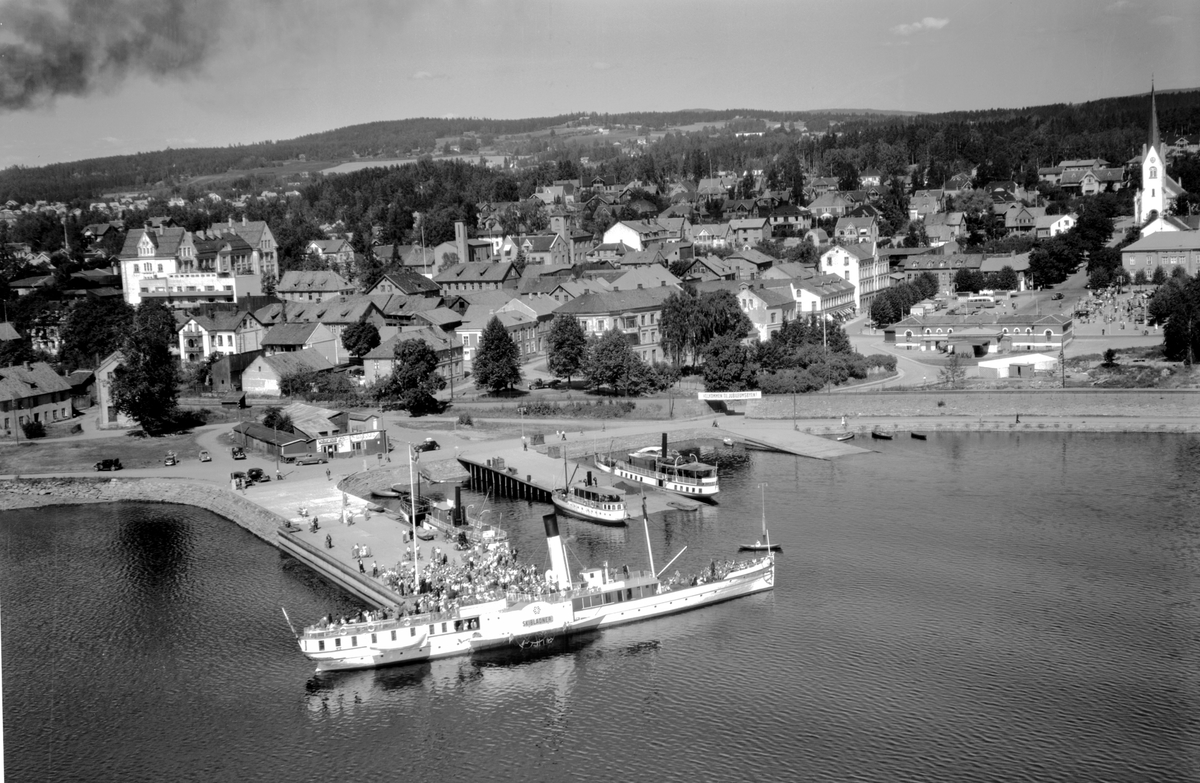 Postkort, Hamar sentrum, flyfoto, Hamar brygge, mjøsbåt, D/S Skibladner,