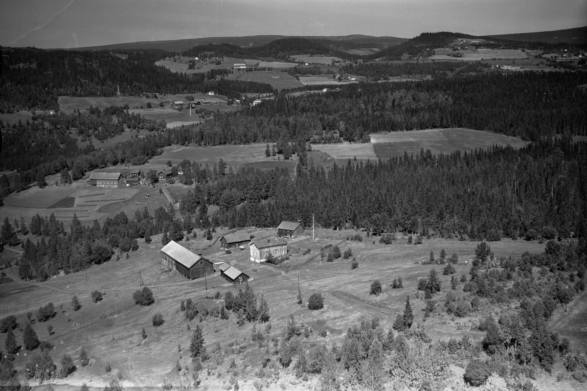 Flyfoto av Kulperud gård, Lismarka, Ringsaker.