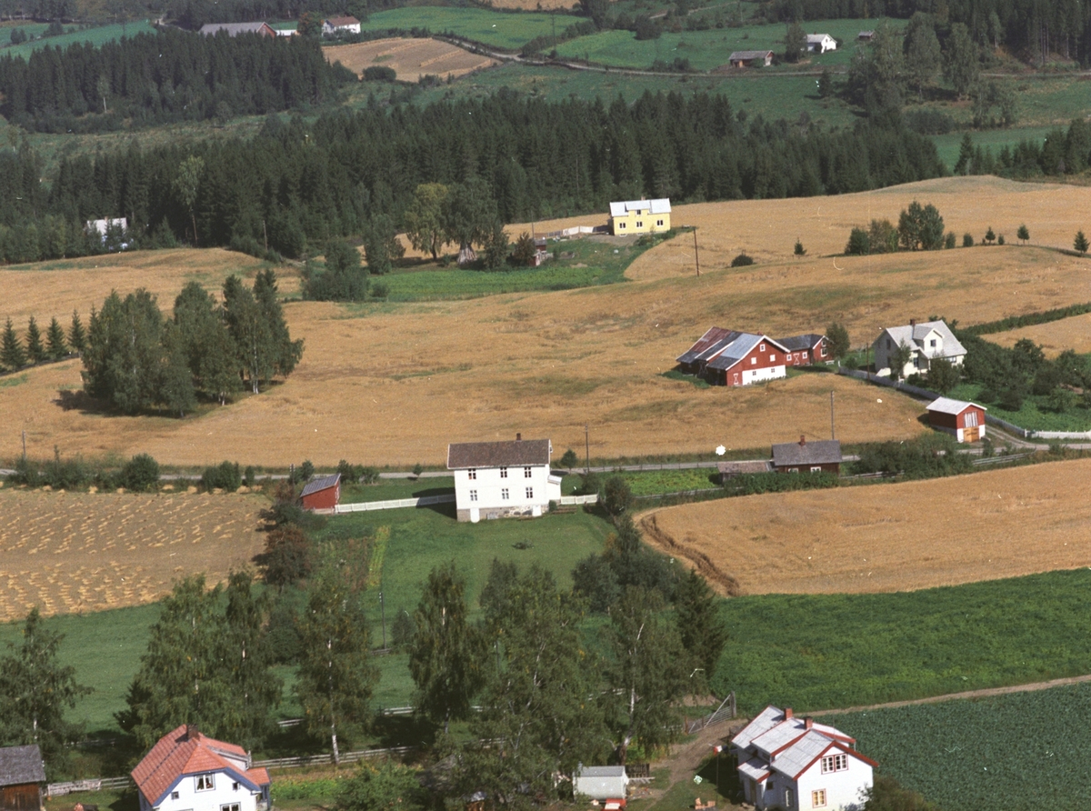 Flyfoto, Netteberg, menighetshus, Gaupen, Ringsaker. Kinamisjonsforening,