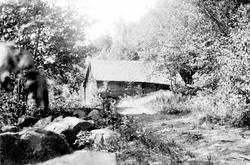 Eksteriør, det gamle kvernhuset på Bjørge gård, Furnes.