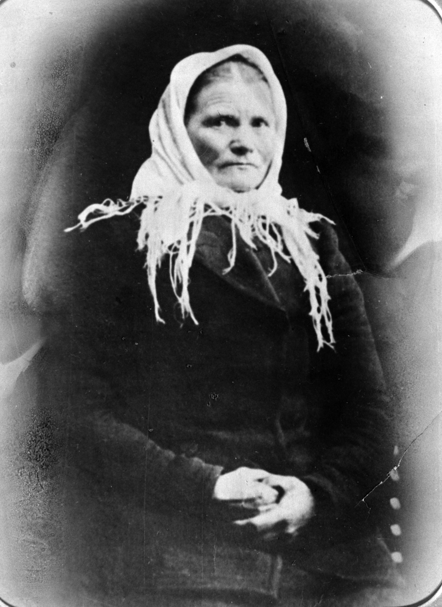 PORTRETT: SILLE ERIKSEN, HUBREDSTUEN, 