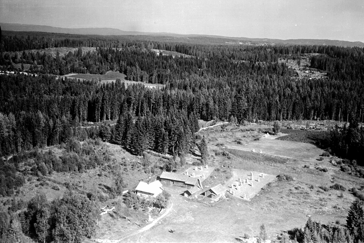 FLYFOTO, BIRKELI	279-6, ÅSBYGDA